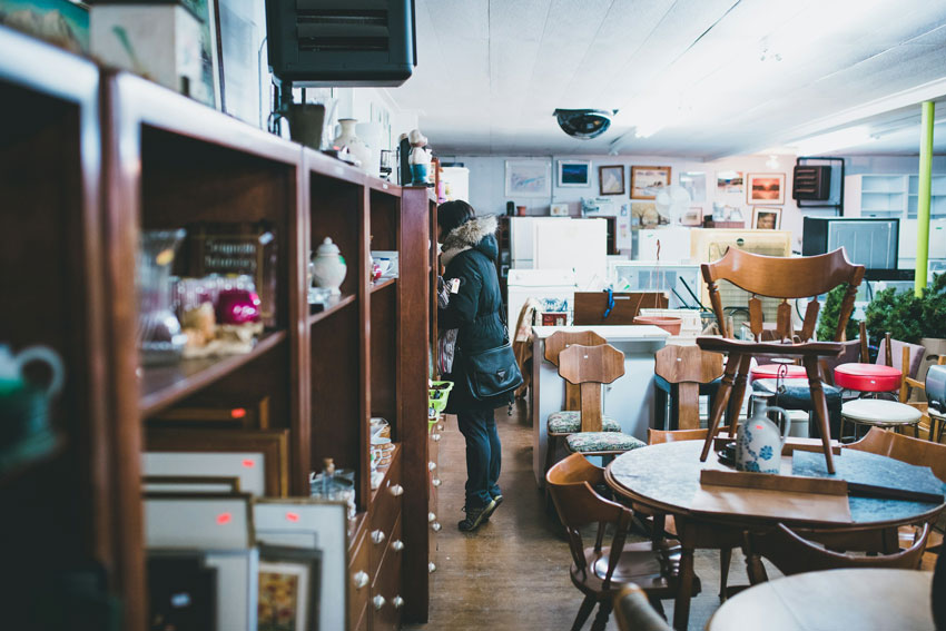 Shopping locally store